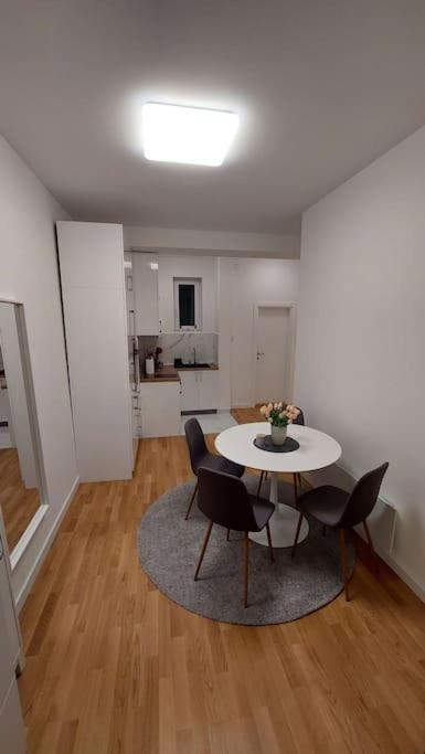 Apartment Green Lux Белград Экстерьер фото